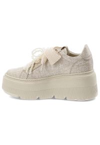 CheBello - Złote Sneakersy Chebello Stylowe Obuwie Damskie Na Platformie. Kolor: złoty. Szerokość cholewki: normalna. Wzór: aplikacja. Obcas: na platformie. Styl: elegancki #5