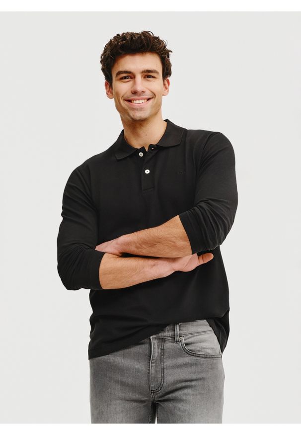 Pako Lorente - PAKO LORENTE – Czarne polo longsleeve. Okazja: na co dzień. Typ kołnierza: polo. Kolor: czarny, oliwkowy. Materiał: bawełna, elastan. Długość rękawa: długi rękaw. Długość: długie. Styl: casual