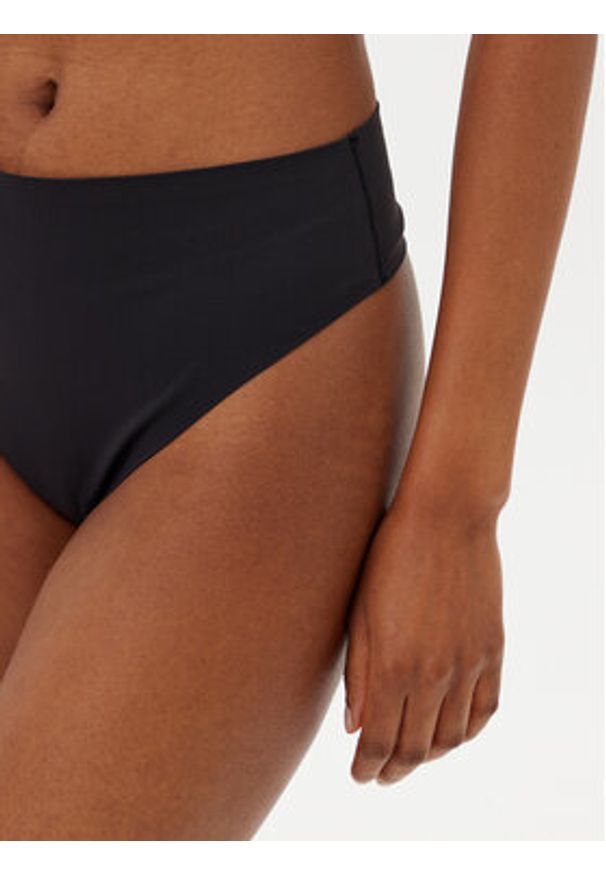 Hunkemöller Stringi Smooth 206773 Czarny. Kolor: czarny. Materiał: syntetyk