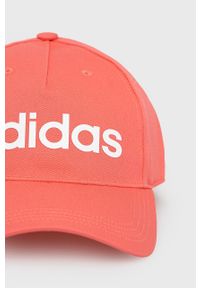 Adidas - adidas czapka bawełniana HD2222 kolor pomarańczowy z nadrukiem. Kolor: pomarańczowy. Materiał: bawełna. Wzór: nadruk #3