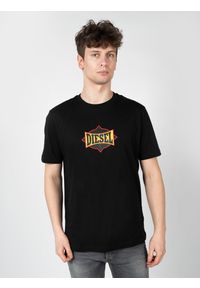 Diesel T-Shirt "T-Just" | A03843-0HAYU-9XX | Mężczyzna | Czarny. Okazja: na co dzień. Kolor: czarny. Materiał: bawełna. Wzór: nadruk. Styl: casual