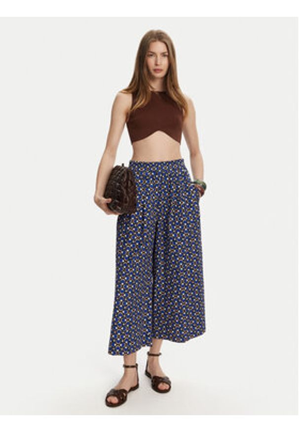 Weekend Max Mara Kuloty Virgin 2515131102 Niebieski Relaxed Fit. Kolor: niebieski. Materiał: bawełna