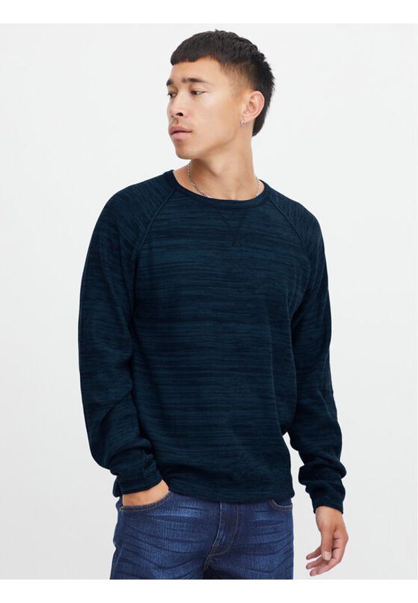 Blend Sweter 20715849 Granatowy Regular Fit. Kolor: niebieski. Materiał: bawełna