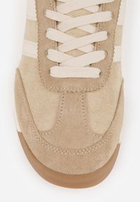 Born2be - Beżowe Sneakersy z Dwoma Paskami Evilirea. Nosek buta: okrągły. Zapięcie: pasek. Kolor: beżowy. Materiał: zamsz, skóra, materiał. Obcas: na obcasie. Wysokość obcasa: niski #9