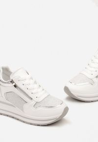 Renee - Białe Sneakersy Ozdobione Brokatem i Suwakiem Atirola. Kolor: biały. Wzór: aplikacja #3