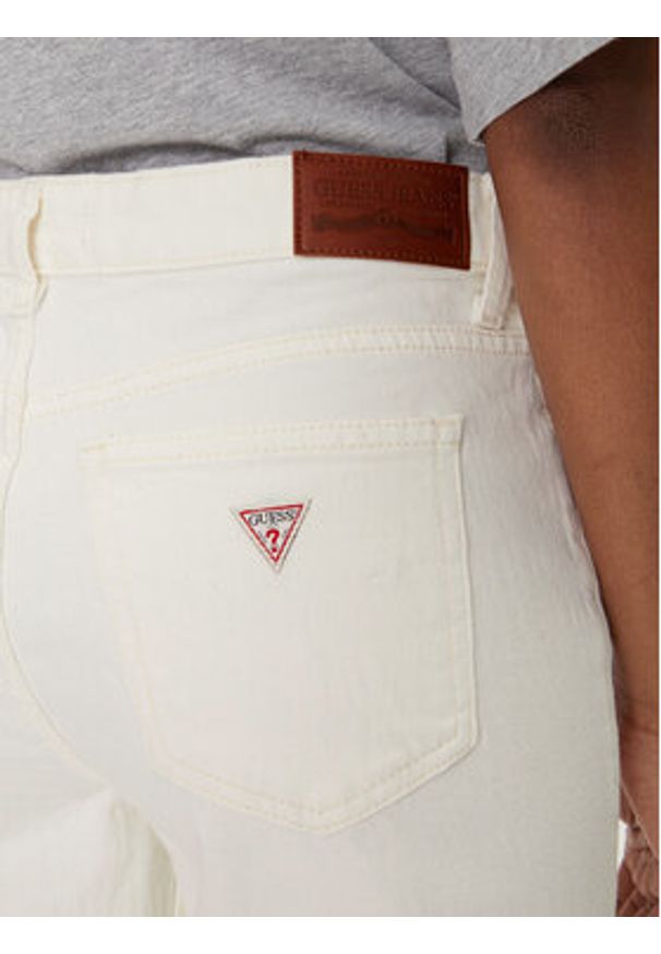 Guess Jeans Jeansy W5GA1S D5M62 Biały Bootcut Fit. Kolor: biały