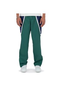 Spodnie New Balance MP33589TFN - zielone. Kolor: zielony. Materiał: materiał, dresówka, nylon #1