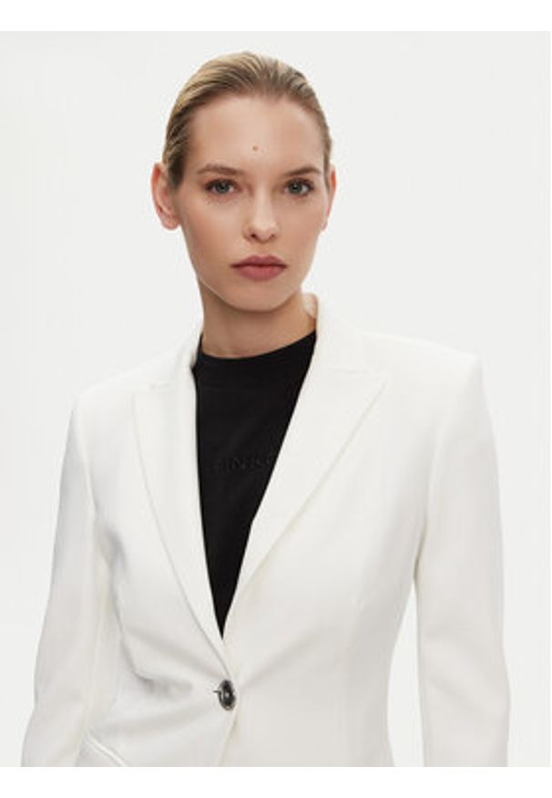 Pinko - PINKO Marynarka 104903 A1L3 Biały Regular Fit. Kolor: biały. Materiał: syntetyk