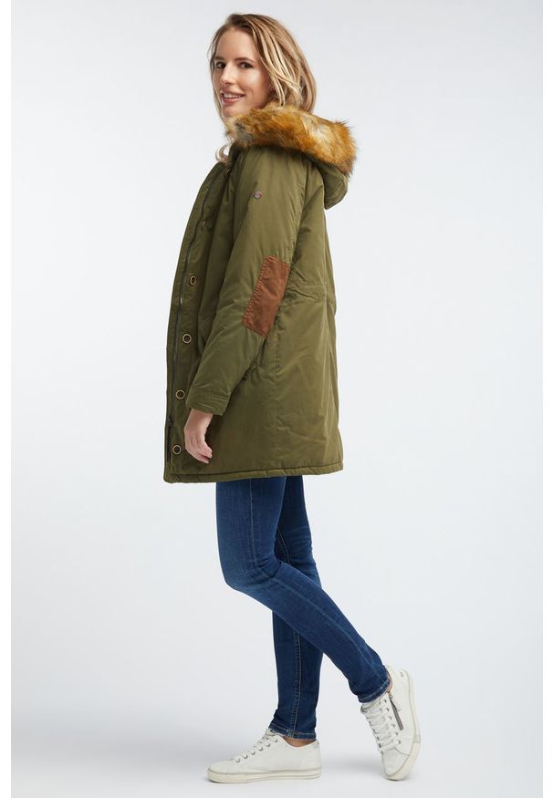 Mustang - DAMSKA KURTKA ZIMOWA MUSTANG PARKA IVY GREEN 1006132 6421. Materiał: futro. Sezon: zima
