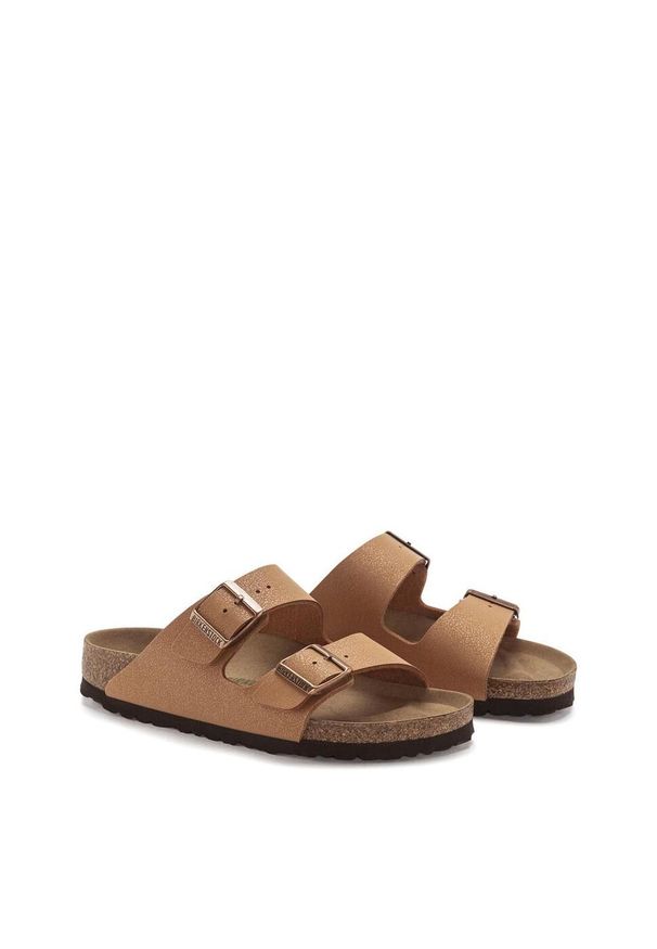 Klapki damskie Birkenstock Arizona. Zapięcie: bez zapięcia. Kolor: brązowy. Materiał: skóra. Szerokość cholewki: normalna. Sport: turystyka piesza