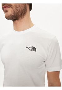 The North Face T-Shirt Redbox NF0A87NP Biały Regular Fit. Kolor: biały. Materiał: bawełna #3