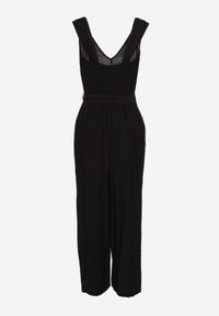 Renee - Czarny Kombinezon z Wiskozy z Szerokimi Nogawkami z Gumką w Pasie i Materiałowym Paskiem Acladia. Kolor: czarny. Materiał: wiskoza, materiał. Styl: elegancki, wizytowy #7