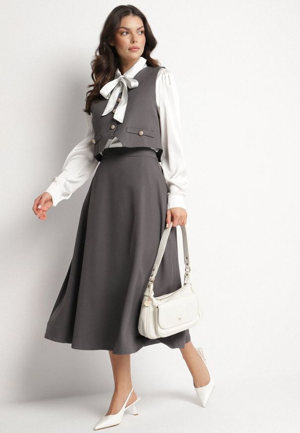 Born2be - Szary Garniturowy Komplet 3-Częściowy Koszula z Wiązaniem Spódnica i Kamizelka na Guziki Avalune. Kolor: szary