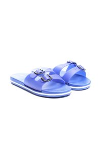 Born2be - Niebieskie Klapki Phenomenal. Okazja: na plażę, na co dzień. Nosek buta: otwarty. Kolor: niebieski. Wzór: paski. Sezon: lato. Obcas: na płaskiej podeszwie. Styl: casual #2
