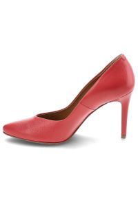 Czerwone Czółenka Clasicco Damskie Eleganckie Obuwie. Okazja: na co dzień, na randkę. Zapięcie: bez zapięcia. Kolor: czerwony. Szerokość cholewki: normalna. Wzór: gładki. Materiał: skóra. Obcas: na obcasie. Styl: elegancki. Wysokość obcasa: średni #6