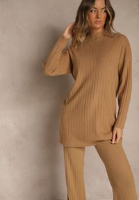 Renee - Brązowy Komplet z Dzianiny z Bawełną Spodnie Wide Leg i Sweter Lanneia. Kolekcja: plus size. Kolor: brązowy. Materiał: bawełna, dzianina
