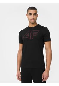 4f - T-shirt regular z nadrukiem męski. Kolor: czarny. Materiał: bawełna. Wzór: nadruk