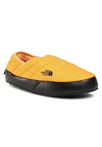 The North Face Kapcie Thermoball Traction Mule V NF0A3UZNZU31 Żółty. Kolor: żółty. Materiał: materiał #2