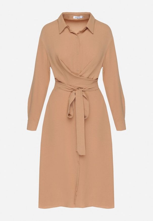 Born2be - Brązowa Koszulowa Sukienka Midi z Guzikami i Materiałowym Paskiem Tetenai. Okazja: na co dzień. Kolor: brązowy. Materiał: materiał. Typ sukienki: koszulowe. Styl: casual. Długość: midi