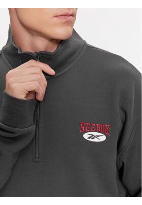 Reebok Bluza Archive Essentials IL8801 Szary Regular Fit. Kolor: szary. Materiał: bawełna