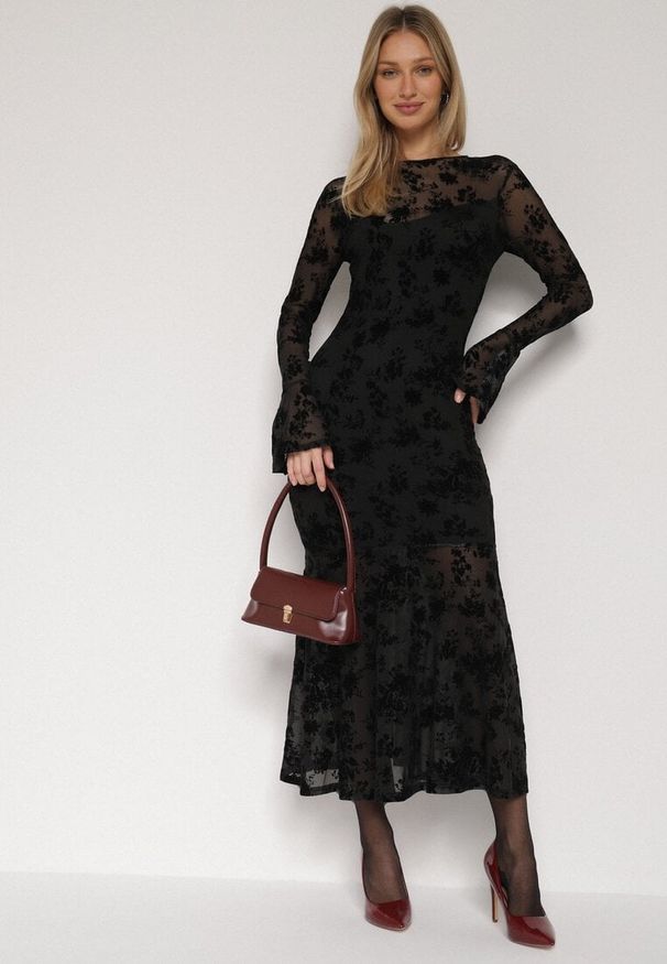 Born2be - Czarna Siateczkowa Sukienka Wieczorowa VICES z Welurowym Wzorem Jilney. Okazja: na randkę. Kolor: czarny. Materiał: welur. Styl: wizytowy