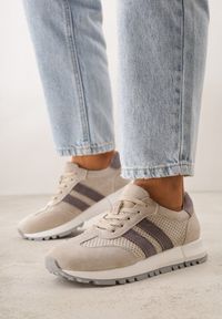 Renee - Jasnobeżowe Sneakersy z Zamszu Naturalnego z Ozdobnymi Paskami i Perforacją Ravinelle. Okazja: na co dzień. Zapięcie: pasek. Kolor: beżowy. Materiał: zamsz #7