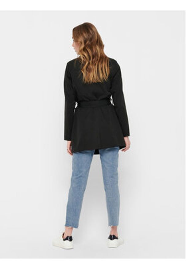 only - ONLY Trencz 15191821 Czarny Regular Fit. Kolor: czarny. Materiał: syntetyk