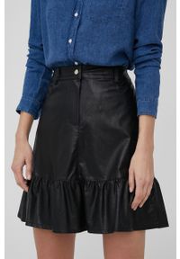 Pennyblack spódnica kolor czarny mini rozkloszowana. Kolor: czarny. Materiał: skóra, tkanina
