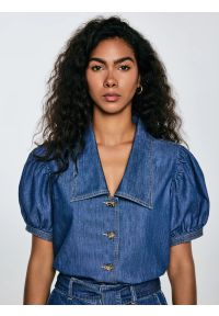 Big-Star - Bluzka damska jeansowa z ozdobnym kołnierzem niebieska Jones 416. Kolor: niebieski. Materiał: jeans. Długość: krótkie. Styl: elegancki