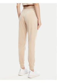 Guess Spodnie dresowe V3BB27 K0232 Beżowy Regular Fit. Kolor: beżowy. Materiał: syntetyk #5