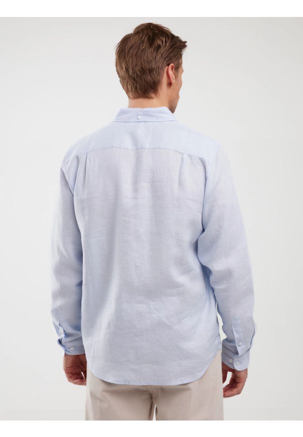 Big-Star - Lniana koszula męska błękitna Jianis 400. Typ kołnierza: kołnierzyk klasyczny. Kolor: niebieski. Materiał: len. Długość rękawa: długi rękaw. Długość: długie. Sezon: lato. Styl: klasyczny