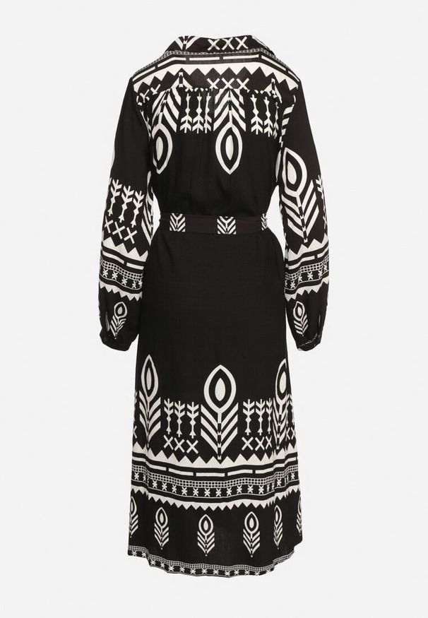 Born2be - Czarna Sukienka Koszulowa w Etno Wzór z Paskiem Avierira. Okazja: na co dzień. Kolor: czarny. Materiał: wiskoza, materiał. Typ sukienki: koszulowe. Styl: etno