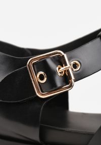 Renee - Czarne Boho Sandały VICES z Ozdobnymi Koralikami i Frędzlami Eluthera. Zapięcie: klamry. Kolor: czarny. Sezon: lato. Styl: boho #3