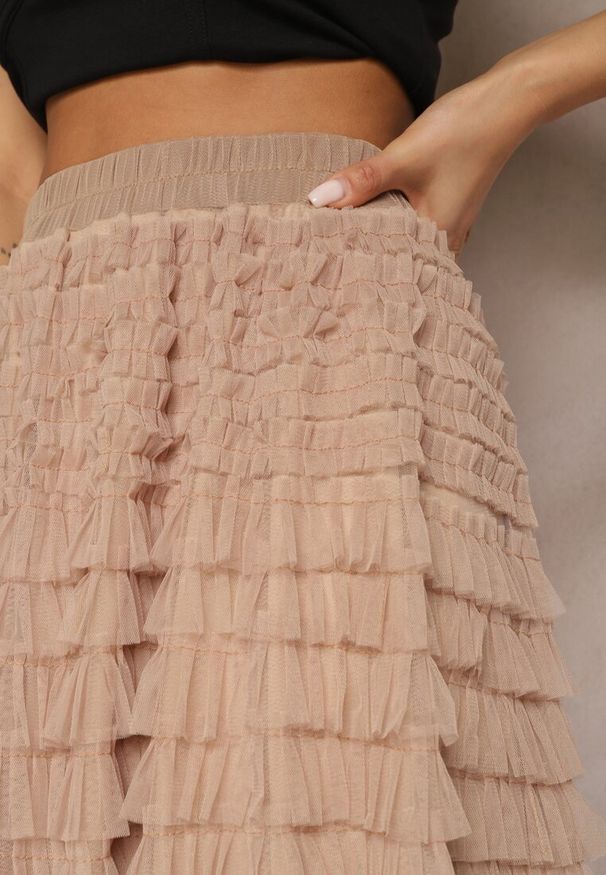 Renee - Beżowa Spódnica Midi z Tiulowymi Falbankami Kontha. Kolor: beżowy. Materiał: tiul. Styl: glamour, elegancki