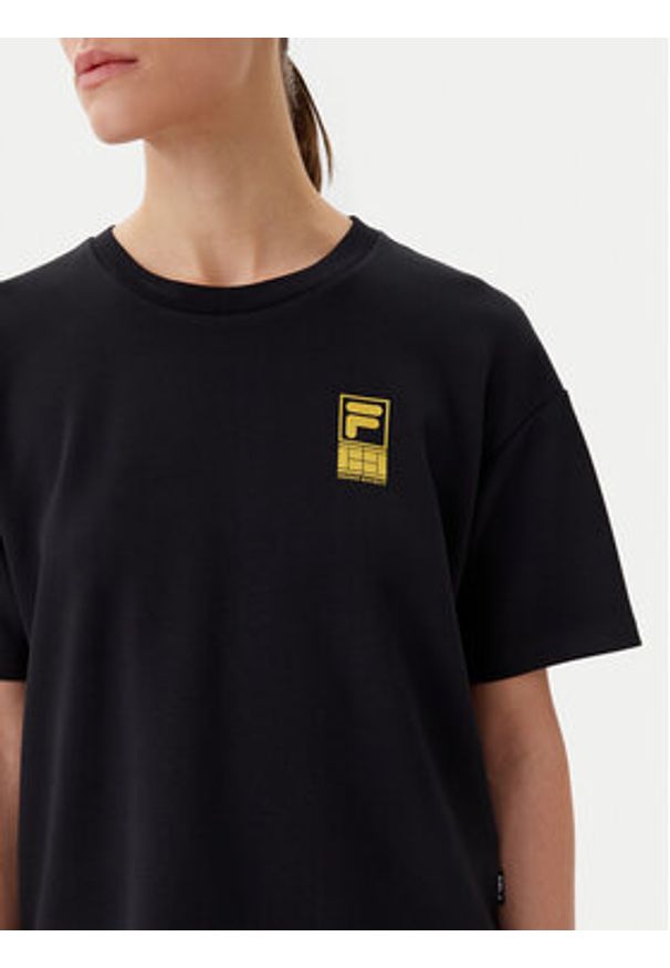 Fila T-Shirt Lisakovsk FAW1044 Czarny Loose Fit. Kolor: czarny. Materiał: syntetyk
