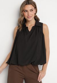 Born2be - Czarna Bluza Rozkloszowana Oversize z Kołnierzykiem Eridwen. Okazja: na co dzień. Typ kołnierza: kołnierzyk klasyczny, dekolt w serek. Kolor: czarny. Długość rękawa: długi rękaw. Długość: długie. Styl: klasyczny, casual #5