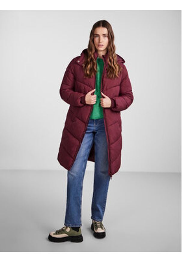 Pieces Kurtka zimowa 17126619 Bordowy Regular Fit. Kolor: czerwony. Materiał: syntetyk. Sezon: zima