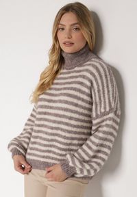 Born2be - Szaro-Beżowy Golf z Domieszką Wełny w Paski Monallia. Okazja: na co dzień. Typ kołnierza: golf. Kolor: szary. Materiał: wełna. Wzór: paski. Styl: klasyczny, casual, elegancki #4