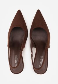 Renee - Brązowe Sandały z Imitacji Zamszu na Szpilce z Odkrytą Piętą Adrasiphaeia. Kolor: brązowy. Materiał: zamsz. Obcas: na szpilce #7