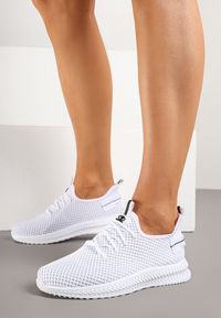 Born2be - Białe Buty Sportowe Sneakersy z Elastyczną Cholewką Lalissas. Kolor: biały. Materiał: dresówka. Szerokość cholewki: normalna #3