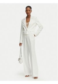 Guess Spodnie materiałowe W6GB05 W1765 Biały Regular Fit. Kolor: biały. Materiał: syntetyk #2