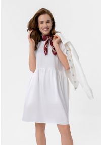 Volcano - Luźna sukienka z lyocellu G-AWITA. Okazja: na co dzień. Materiał: skóra, materiał. Długość rękawa: krótki rękaw. Wzór: gładki. Typ sukienki: proste. Styl: casual, elegancki #1