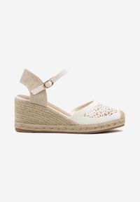 Born2be - Białe Ażurowe Sandały Espadryle na Koturnie z Plecionki Nusielis. Okazja: na co dzień. Zapięcie: pasek. Kolor: biały. Materiał: koronka, jeans. Wzór: ażurowy. Obcas: na koturnie. Styl: casual, boho