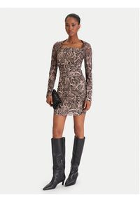 Guess Sukienka koktajlowa W5BK65 KCZC2 Beżowy Slim Fit. Kolor: beżowy. Materiał: syntetyk. Styl: wizytowy #2