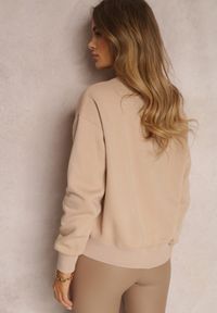 Renee - Ciemnobeżowa Bluza z Polarową Podszewką Heseh. Okazja: na co dzień. Kolor: beżowy. Materiał: polar. Długość rękawa: długi rękaw. Długość: długie. Wzór: jednolity, gładki. Sezon: jesień, zima. Styl: klasyczny, casual