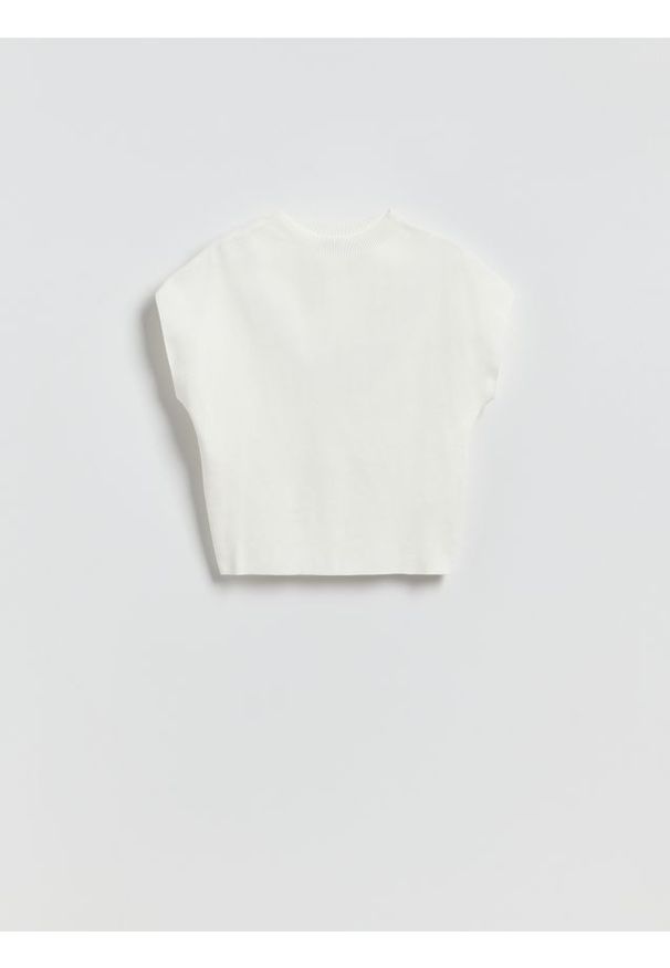 Reserved - Bluzka ze stójką - złamana biel. Typ kołnierza: kołnierzyk stójkowy. Materiał: bawełna, dzianina