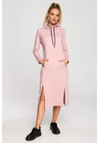 Sukienki.shop - Sukienka sportowa z dzianiny bawełnianej z kołnierzem różowa. Okazja: na spacer, na co dzień. Kolor: różowy. Materiał: dzianina, bawełna. Typ sukienki: sportowe. Styl: sportowy #1