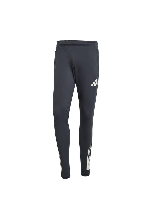 Adidas - Spodnie treningowe Arsenal Tiro 25 Competition. Kolor: czerwony, szary, wielokolorowy, brązowy. Materiał: dresówka. Sport: fitness, piłka nożna