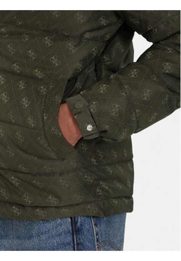 Guess Kurtka zimowa M5BL0B W2322 Khaki Relaxed Fit. Kolor: brązowy. Materiał: syntetyk. Sezon: zima