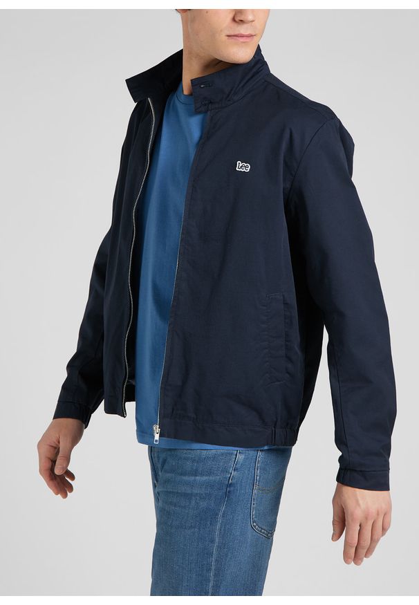 Lee - LEE HARRINGTON JACKET MĘSKA KURTKA PRZEJŚCIOWA LOGO NAVY L86VPB35 112145635